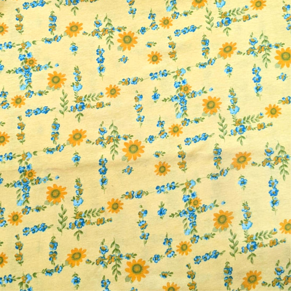 Vintage Yellow Cheery Floral Pattern One Way Stretch Cotton Knit T-Shirt Fabric - Picture 1 of 8